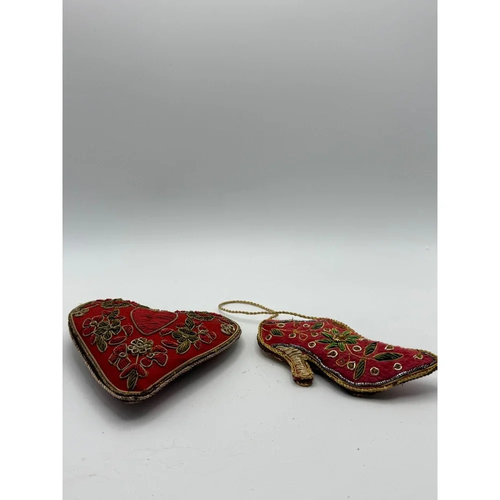 Unbranded intricately detailed